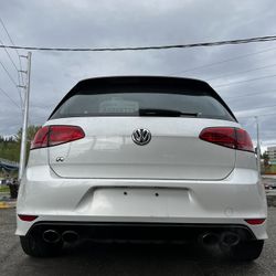 2016 Volkswagen Golf R