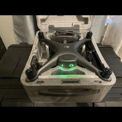 DJI Phantom P4 Drone Pro W/screen