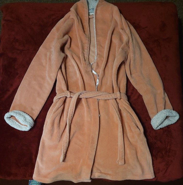 WOMENS BLUE STAR CLOTHING COMPANY ROBE PINK AND WHITE SIZE M