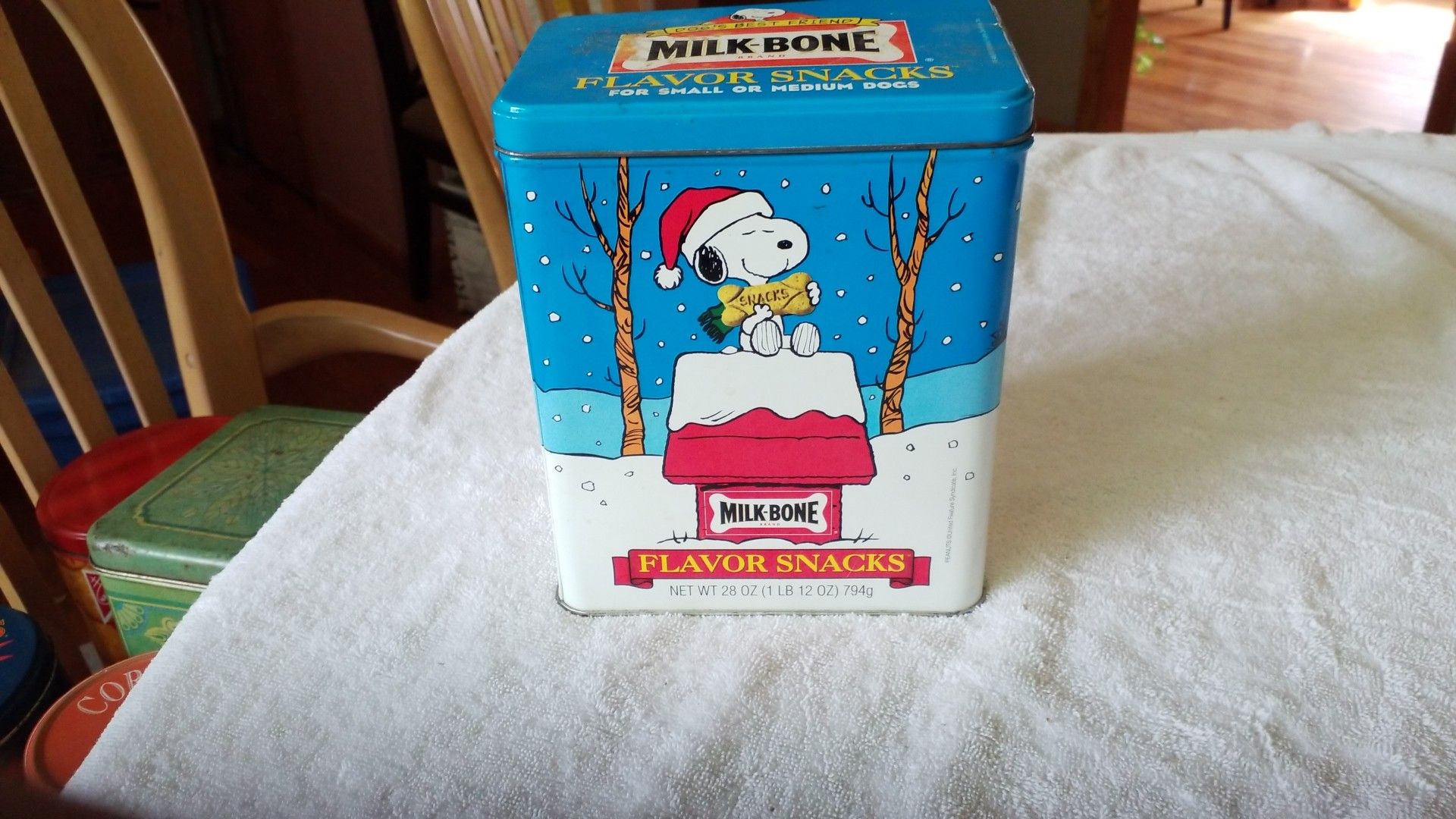 NABISCO Milk Bone "FLAVOR SNACKS" 28 oz. Metal Tin