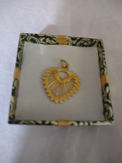 GOLD HEART NECKLACE CHARM