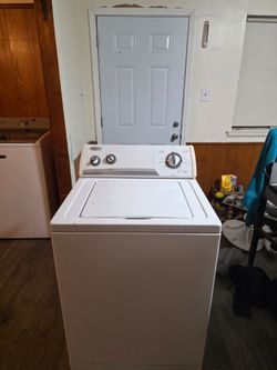 WHIRPOOL WASHER GOOD CONDITION HEAVY DUTY DELIVERY AVAILABLE FOR EXTRA FEE