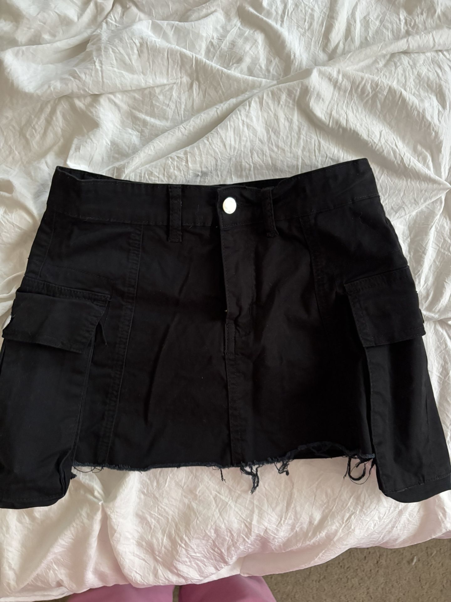 black cargo skirt