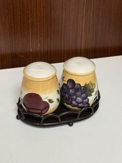 Home Interiors Sonoma Villa fruits pattern ceramic salt and pepper shakers