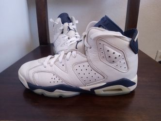 Jordan 6 size 5.5 Youth $40