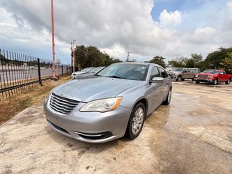 🔥 2013 Chrysler 200 – ONLY $3,995 CASH! 🔥