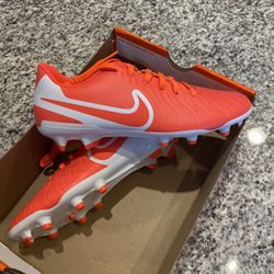 Nike Legend Soccer Cleats Men’s Size 4.5,5,5.5,10