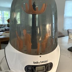 Baby Brezza Dryer & Sterilizer 