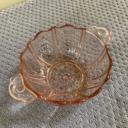 Vintage Anchor Hocking Pink Depression Glass Oyster & Pearl Bowl