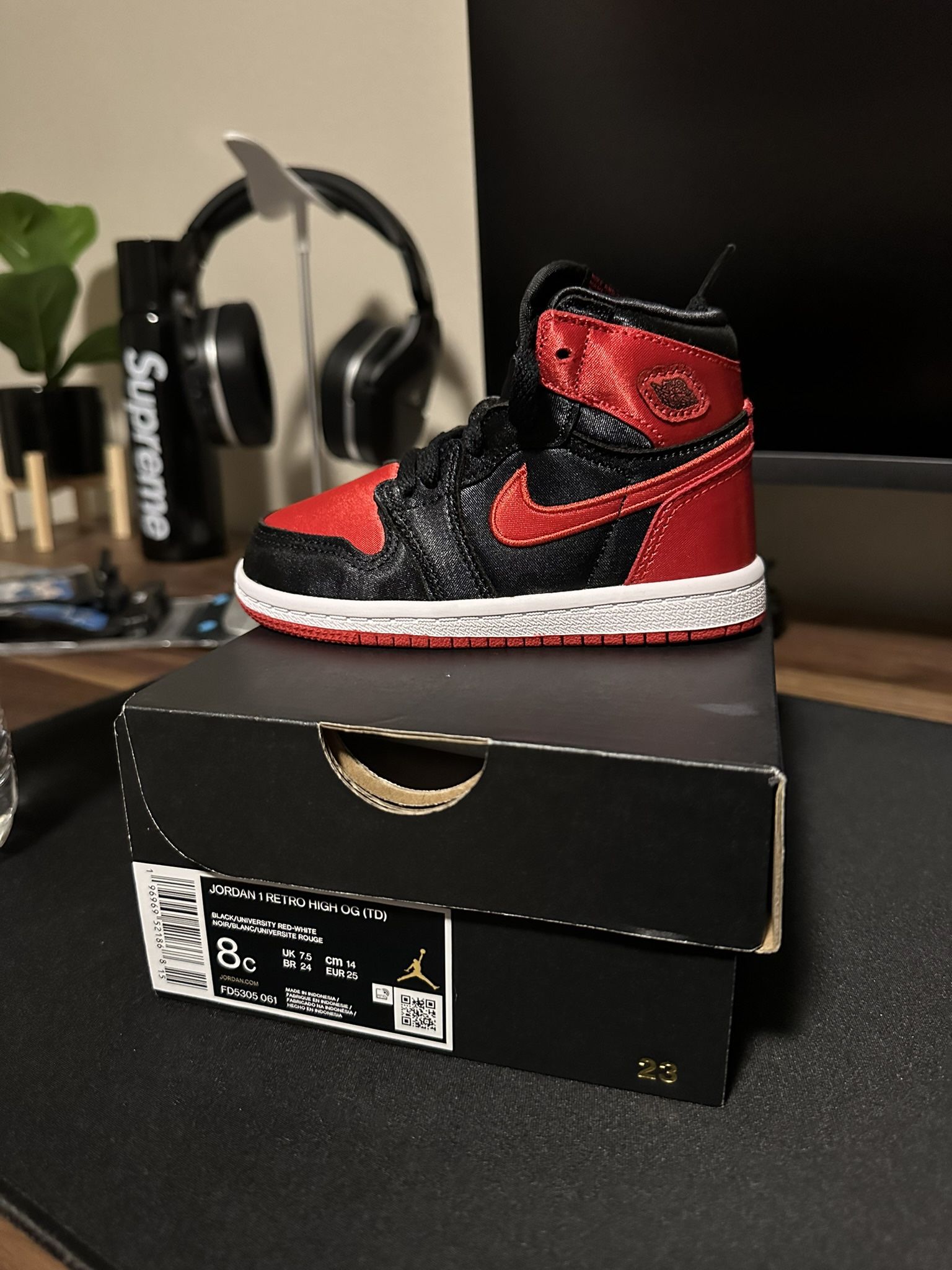 Jordan 1s Retro High Toddler Satin