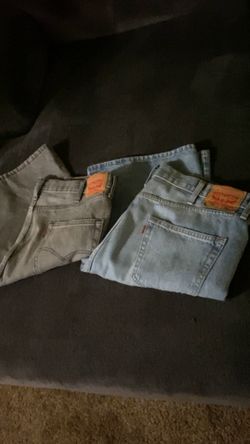 Levi’s Jean Shorts Size 40: 2 for 30$