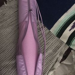 Like New Yoga Mat With Carrying Case Only $15