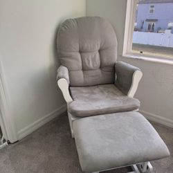 Rocking/ Nursing Chair