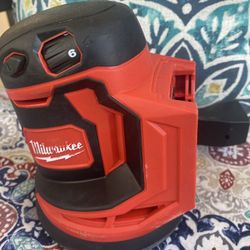 Milwaukee M18 18 V Lithium Ion Cordless 5 in Random Orbit Sander TOOL ONLY