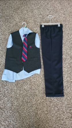 Boys suit size 12