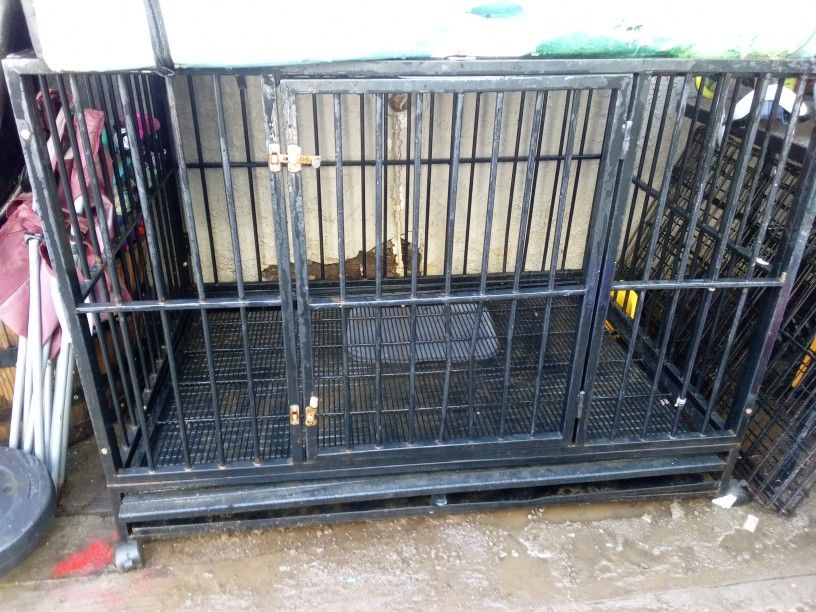 Large Sized Heavy Duty DOG KENNEL