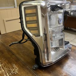 2017 ONLY FORD F250 F350 FACTORY OEM RIGHT RH PASSENGER LED HEADLIGHT Z9