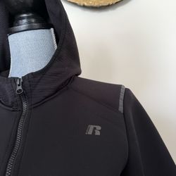 Boys Russell, Black Hoodie Size Xxl/18