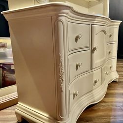 5-Piece Kids/Teen Bedroom Set with Vintage-Style Curtains