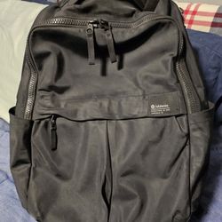 **LIGHTLY USED** LULULEMON BACKPACK