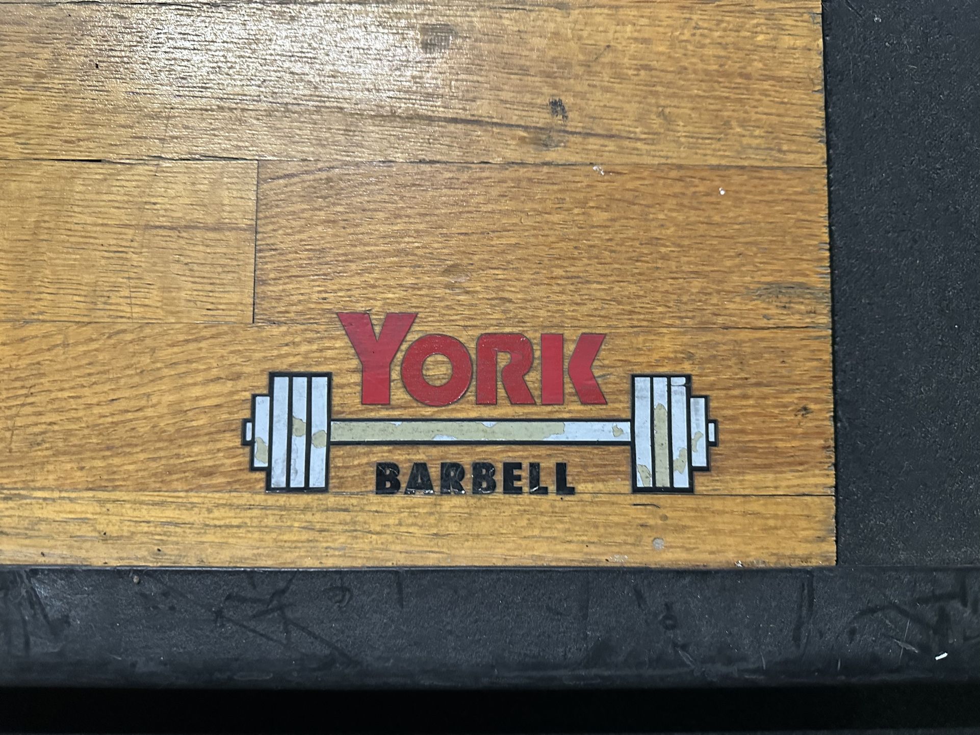 LA Kings / York Barbell Platform