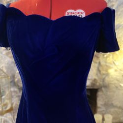 Vintage Dresses And Gowns 