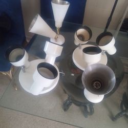 New OUTSIDE LIGHT FIXTURES 40.00
