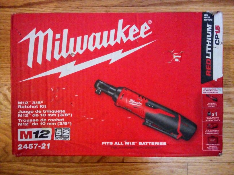 Milwaukee M12 3/8" Ratchet Kit