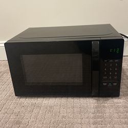 Microwave Works Perfect .$20