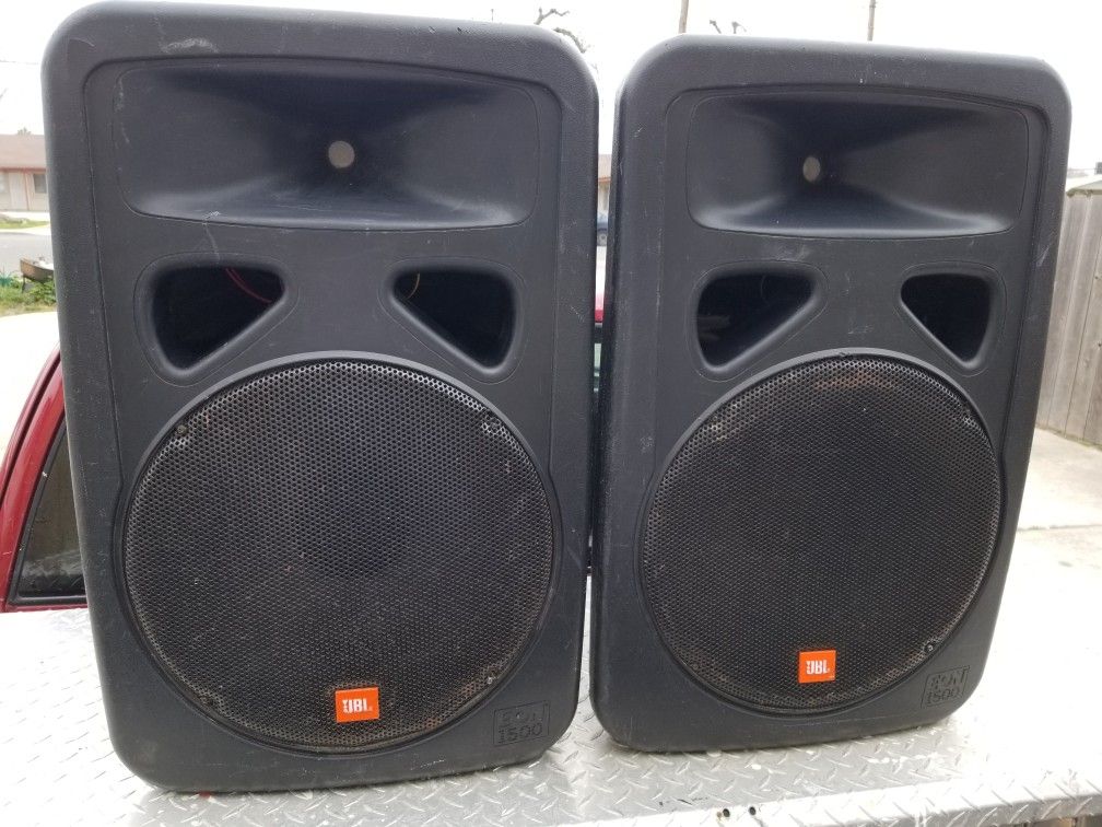 Jbl Eon Speaker Set. 2 15s 2 10s. $1100. Pickup In Oakdale