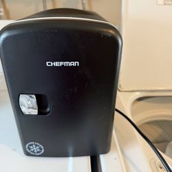 Chefman Mini Fridge, Portable, Makeup, Skincare, 4L Capacity, Warming and Cooling, Blac