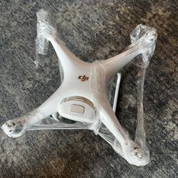 BEST OFFER TAKES IT - DJI Phantom 4 Drone (PARTS)