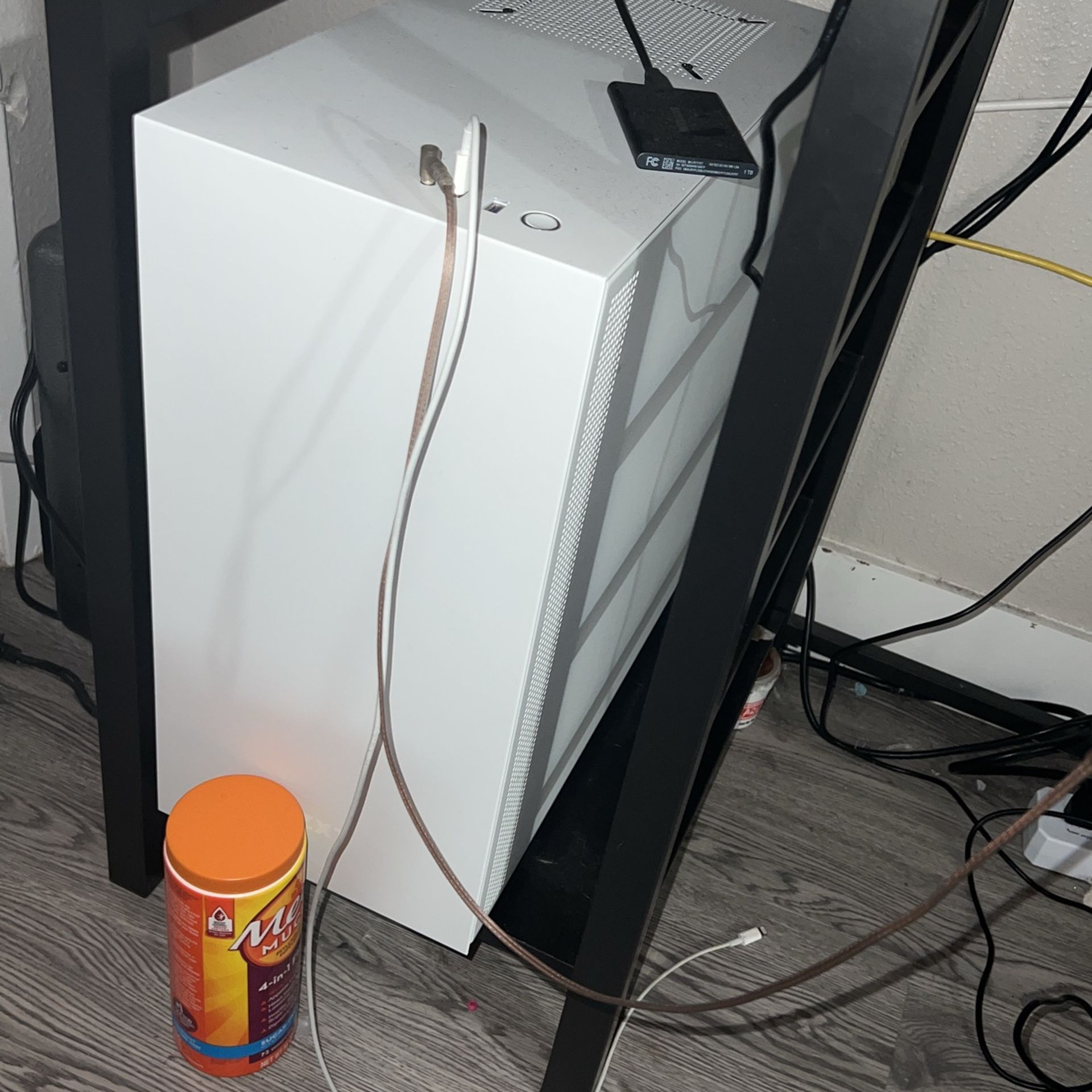 NZXT 3070TI Ryzen 7 5800x CPU