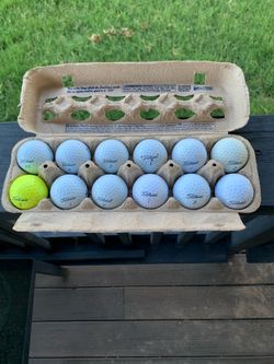 Titleist Recycled Golf Balls 12 Pack Mixed White & Yellow for Golf