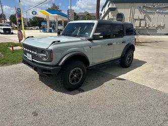 Ford Bronco 4-Door SUV