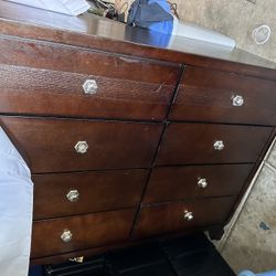 Dresser With Two Nightstands 