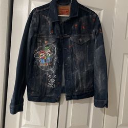 Fashionable Levy Stratus’s Denim jacket