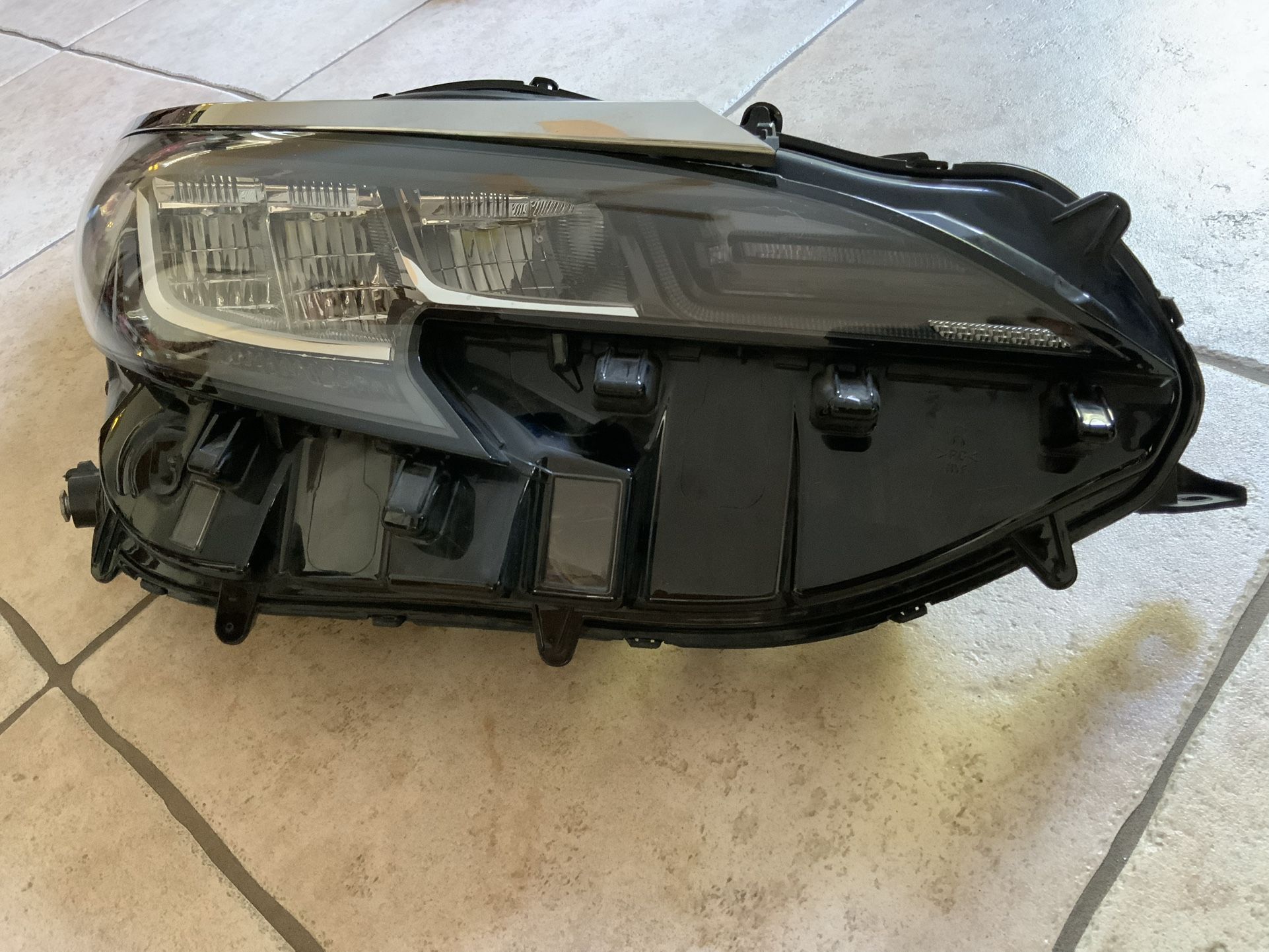 Toyota Sienna Headlight