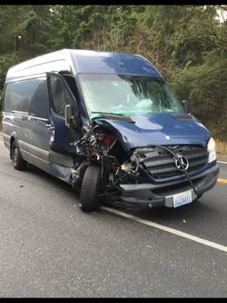 2011 Mercedes Sprinter parting out