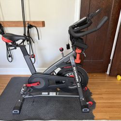 Schwinn IC4 Spin bike 