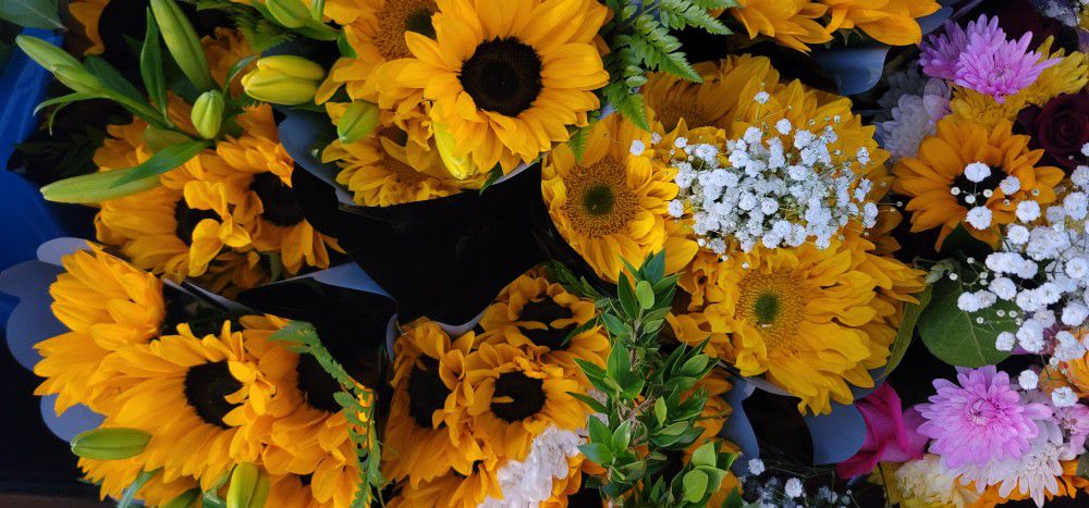 Sunflower Floral Arrangements 