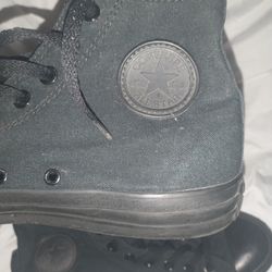 Black Converse Men's Size 9 