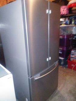 Samsung Stainless Steel French Door Fridge Freezer