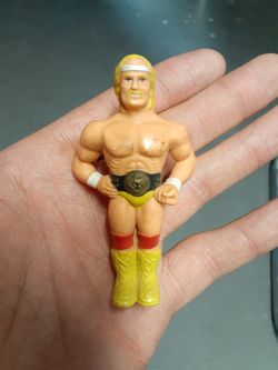 1985 Hulk Hogan Clip on Toy $10 FIRM