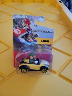 MARIOKART "LUIGI" FIGURE