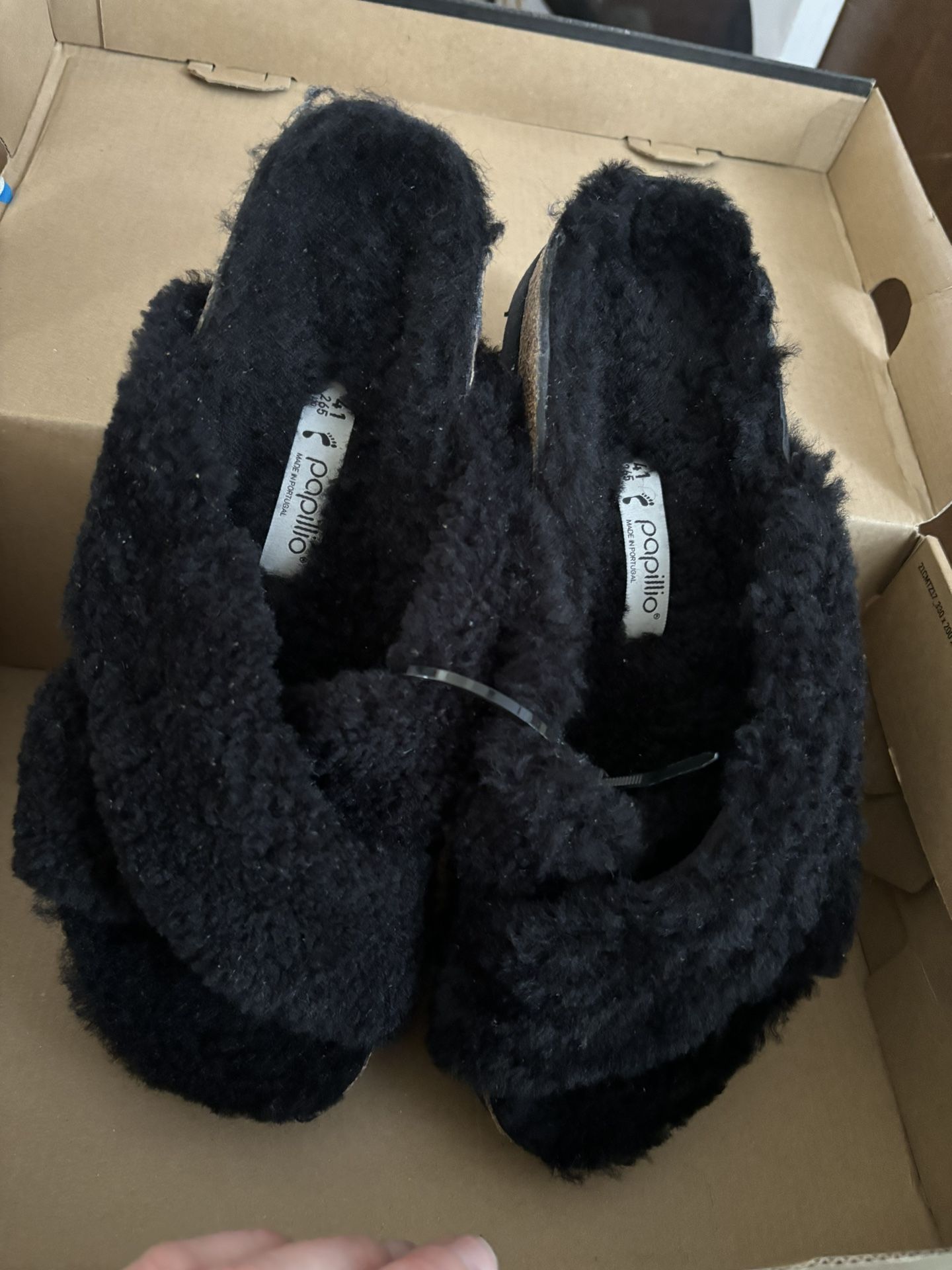 Papillio By Birkenstock Size Women’s 10.5 Ugg Sherpa Like Slipper Platform