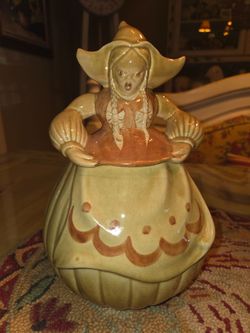 Vintage 1940's "Katrina The Dutch Girl" Ceramic Cookie Jar by Red Wing Pottery.