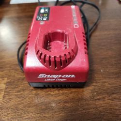 Snap On Battery Charger 