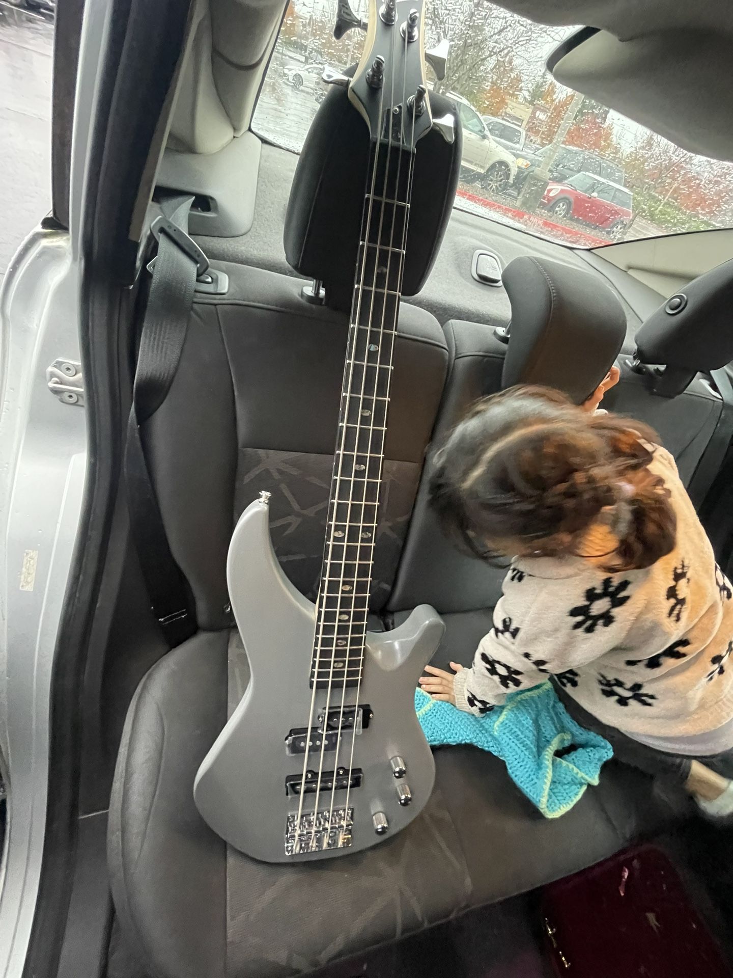 Mitchell Mb 100 Short Scale Bass