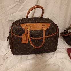 Louis Vuitton Handbag 